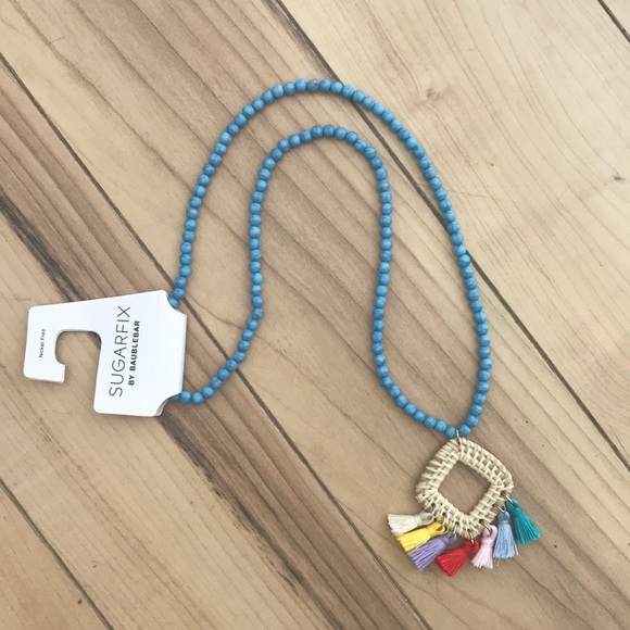 Jewelry - ✨HP✨ NWT blue necklace with tassels at the ends
